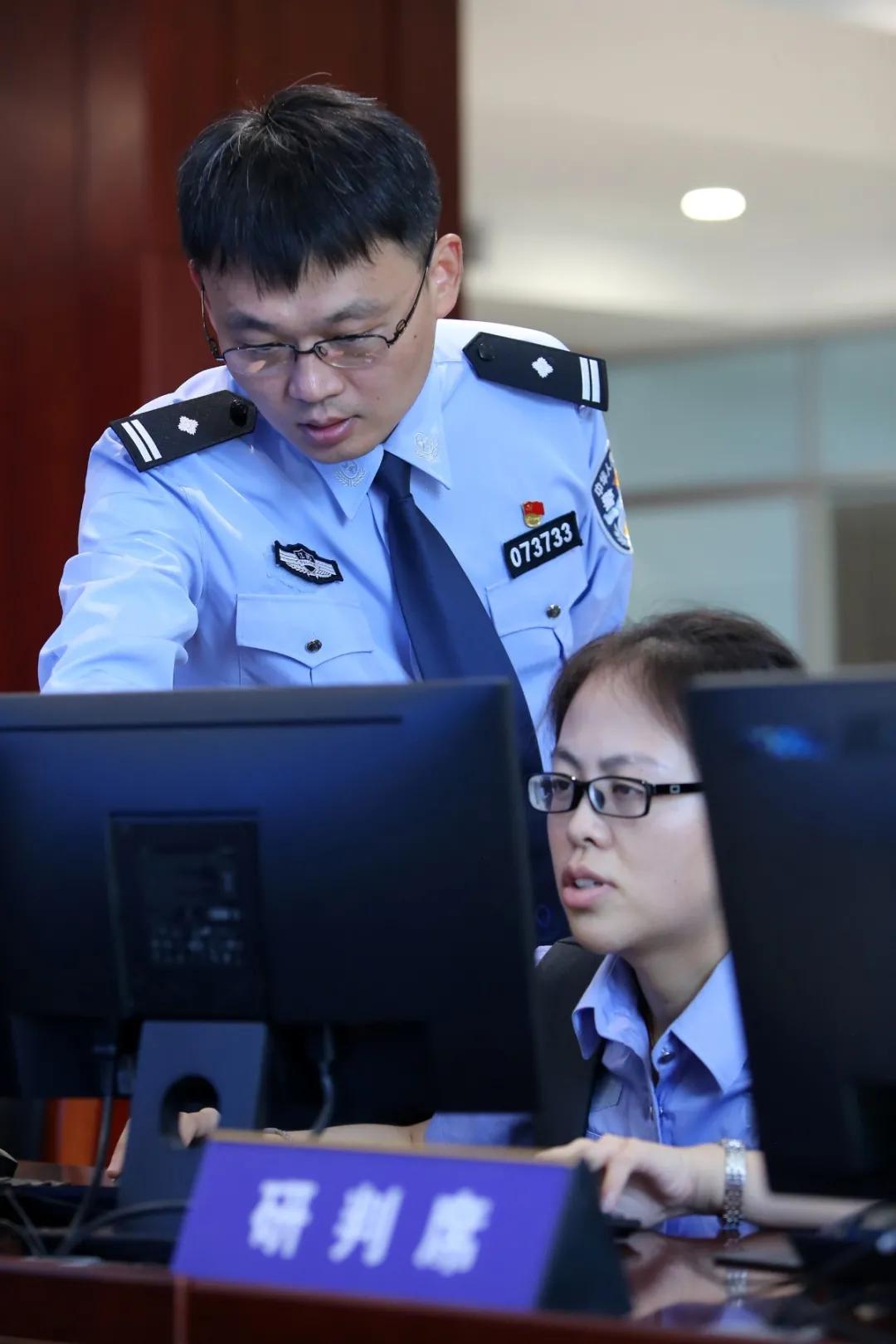 兼职是什么意思啊？网络用语解析