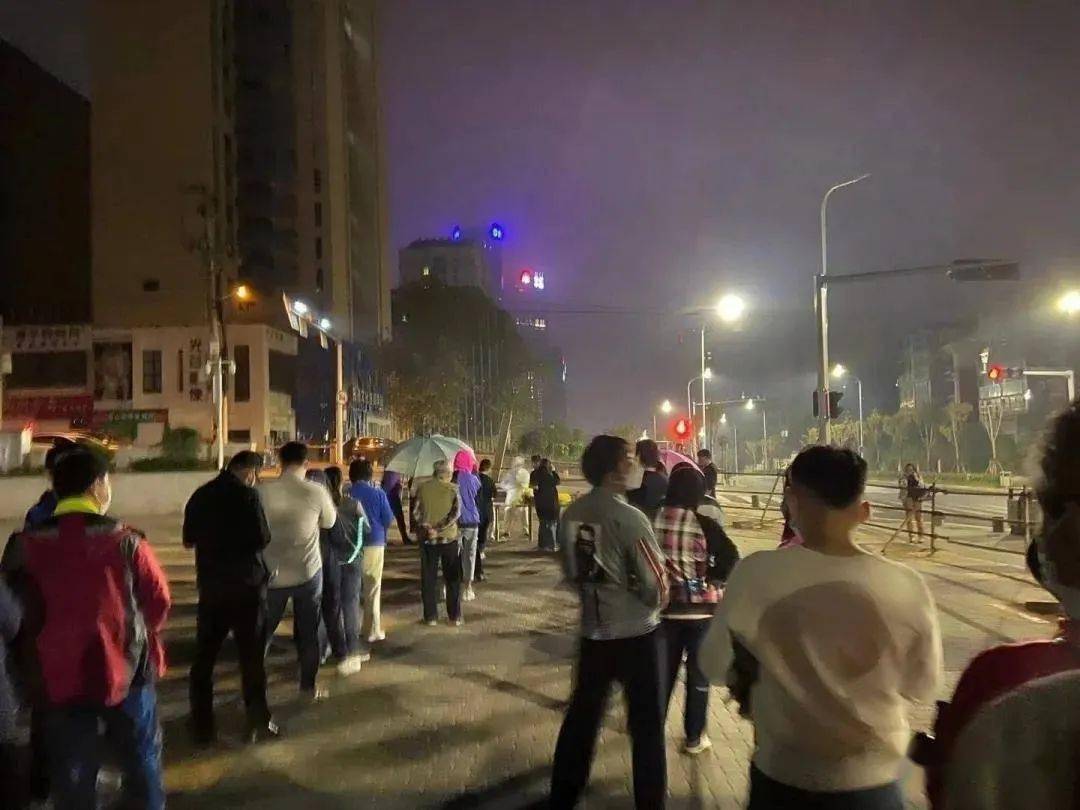 兼职夜晚，点亮生活的第二篇章