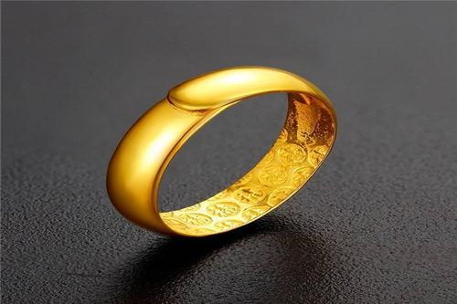 千足金价格与足金价格的比较分析