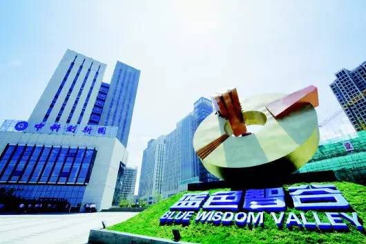 探访未来的幸运之门2021年澳门142期开奖资料