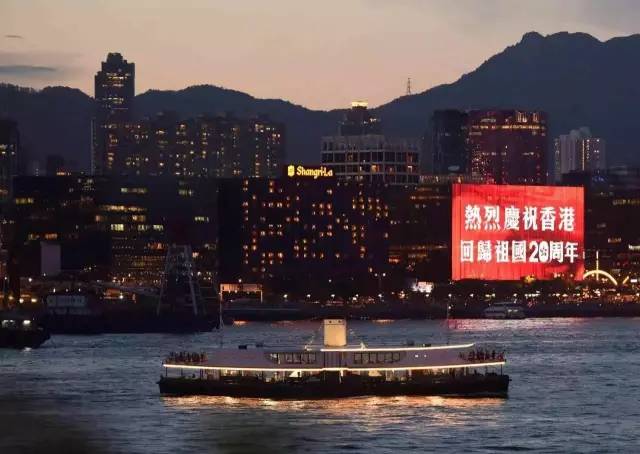 揭秘香江之上的神秘存在—探访深圳湾畔，港岛显赫 的‘马神 大仙人像史实纪要香港黄大仙马会正版资料大全