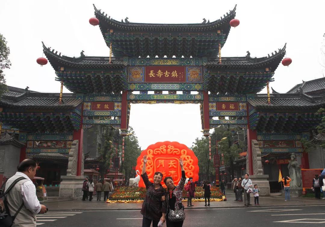 探索天下彩与香港免费资料的奥秘之旅。strong>揭秘天赐之选-世界彩票的港湾—香港免资资料天下彩与香港免费资料图解