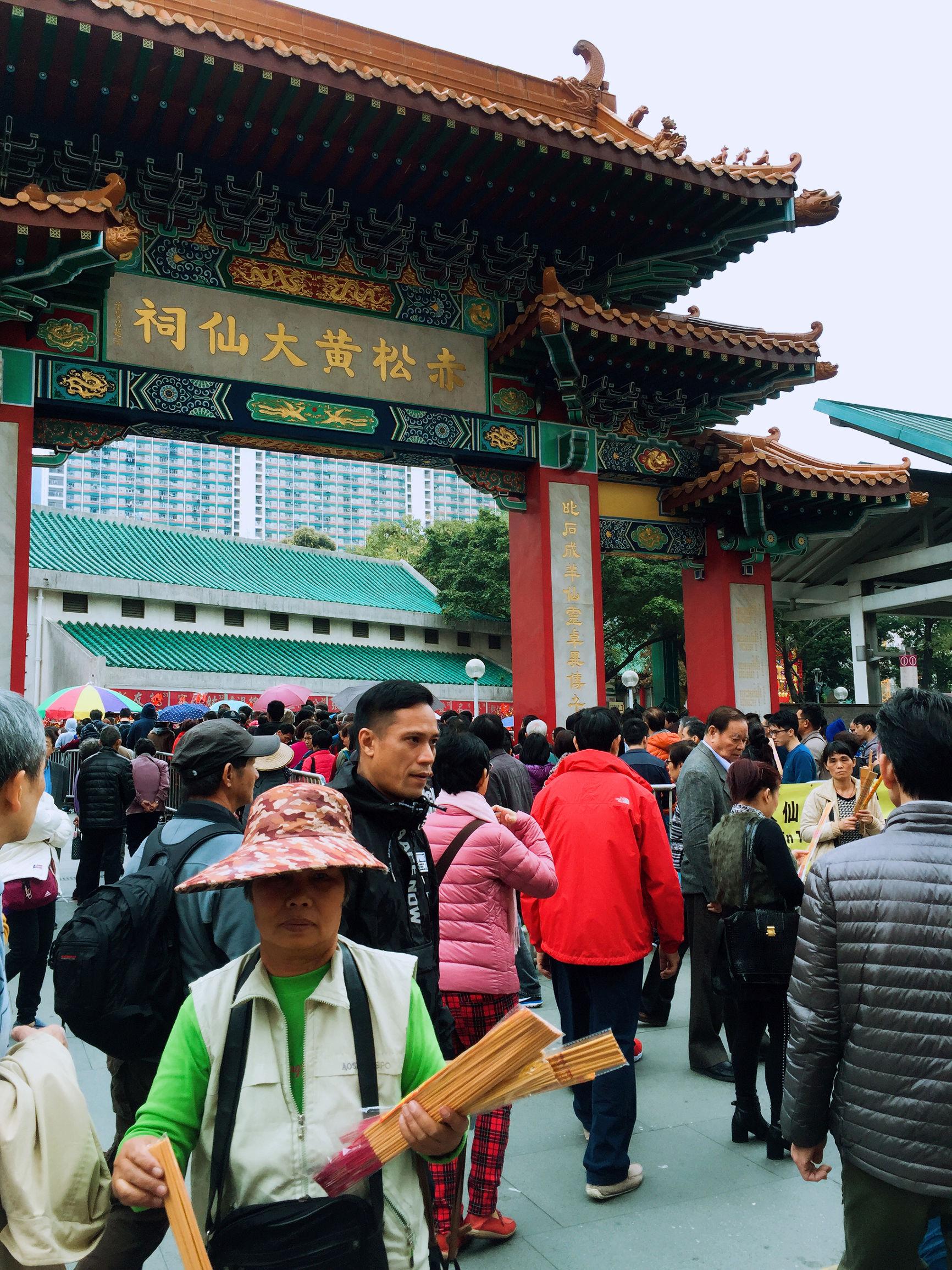 一、引言—神秘色彩下的信仰之旅。黄大仙正版心水主论坛